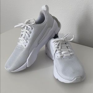 PUMA Sneakers
